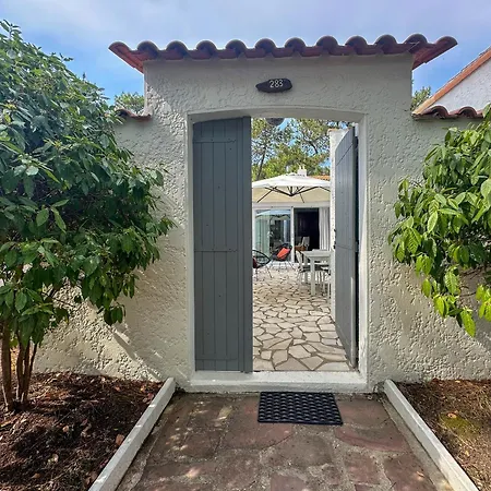 Maison Renovee Avec Terrasse - 6 Pers. - Fr-1-705-118 Tatil Evi *