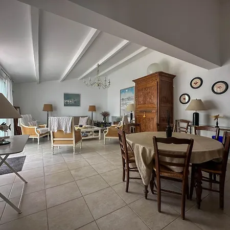 Maison Renovee Avec Terrasse - 6 Pers. - Fr-1-705-118